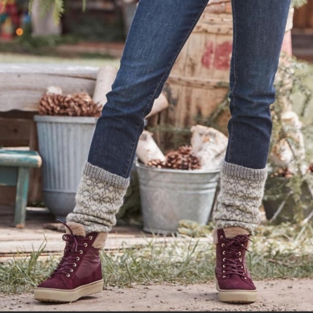 Cougar Dublin Waterproof Sneaker in Wine